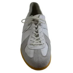 Bundeswehr Original - BW Sportschuhe Halle weiß neuwertig