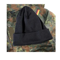 NfD - Rollstrickmütze schwarz